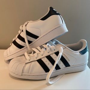 Adidas Superstar